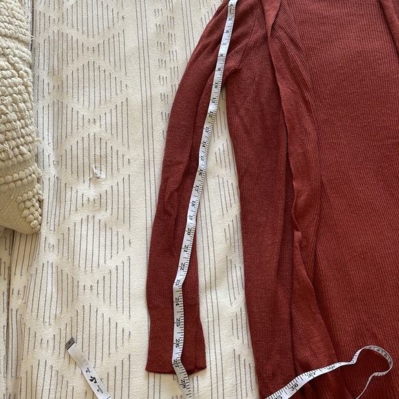 Burnt Orange cardigan, soft and thoughtfully stitched - Picture 9 of 9